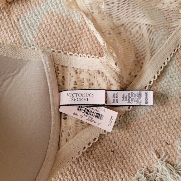 Victoria's Secret | Dream Angels Lace Racerback Lined Demi Push-Up Bra Nwt - Picture 8 of 8
